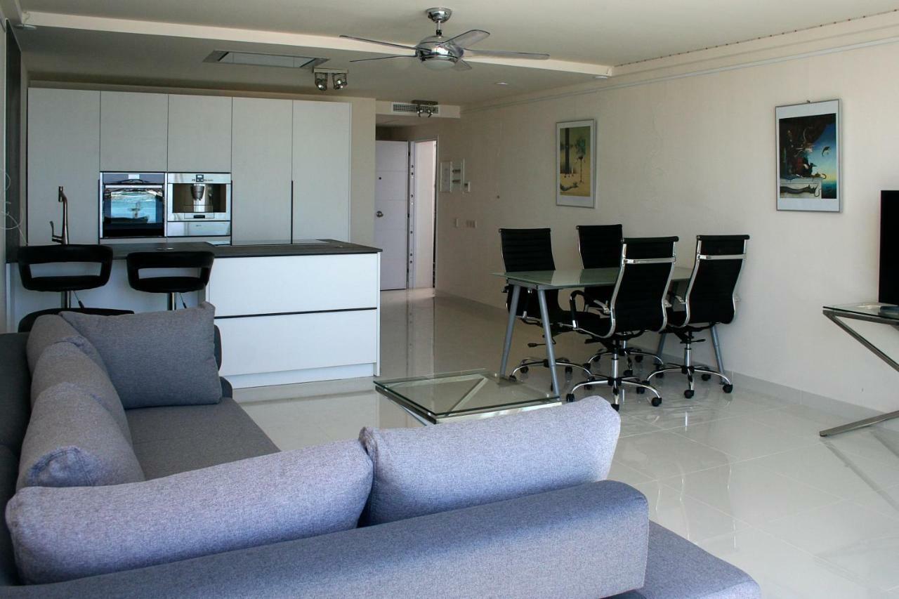 Front Port Line Sleeps 6 Apartment Marbella Exterior foto